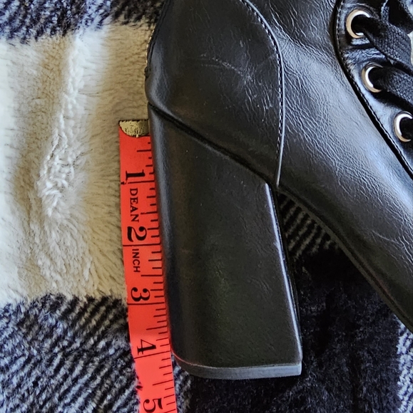 Poster GRL Boho Grunge Embroidered Rose Heels Boots, size 6 - Picture 6 of 9